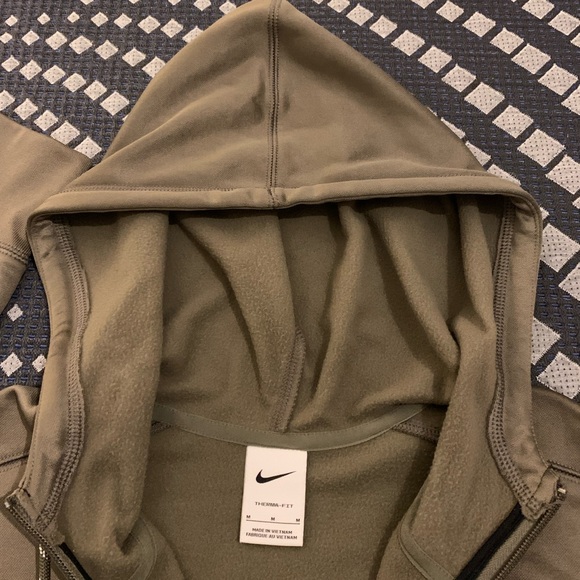 NWOT…Men's Nike Olive Air Force Falcons Stack Performance Full-Zip Hoodie - Picture 5 of 9
